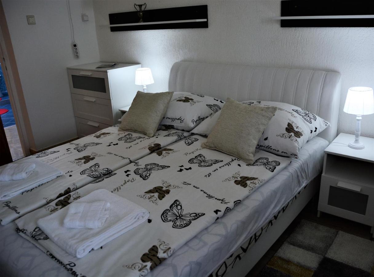 Hotel Unicum Vendeghaz Abádszalók Zewnętrze zdjęcie