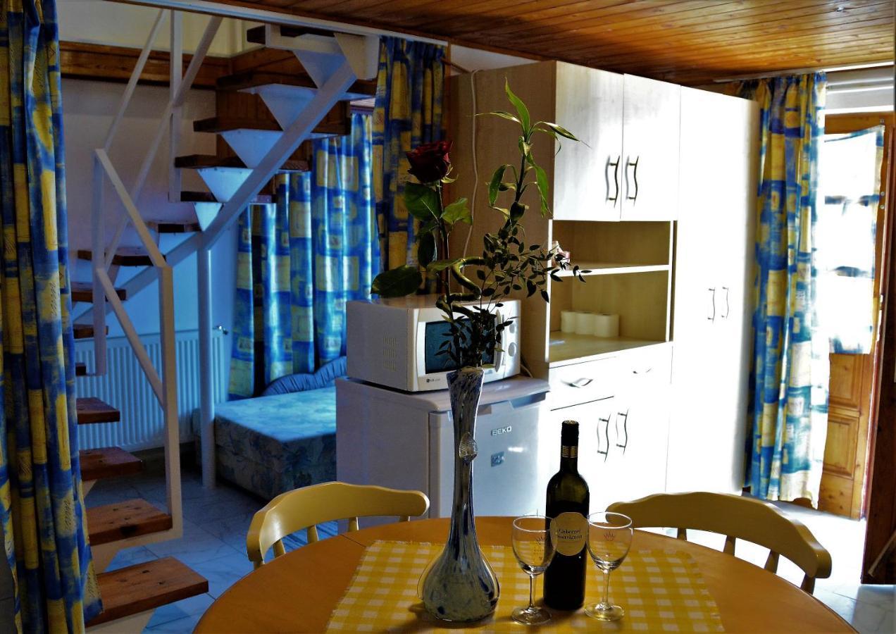 Hotel Unicum Vendeghaz Abádszalók Zewnętrze zdjęcie