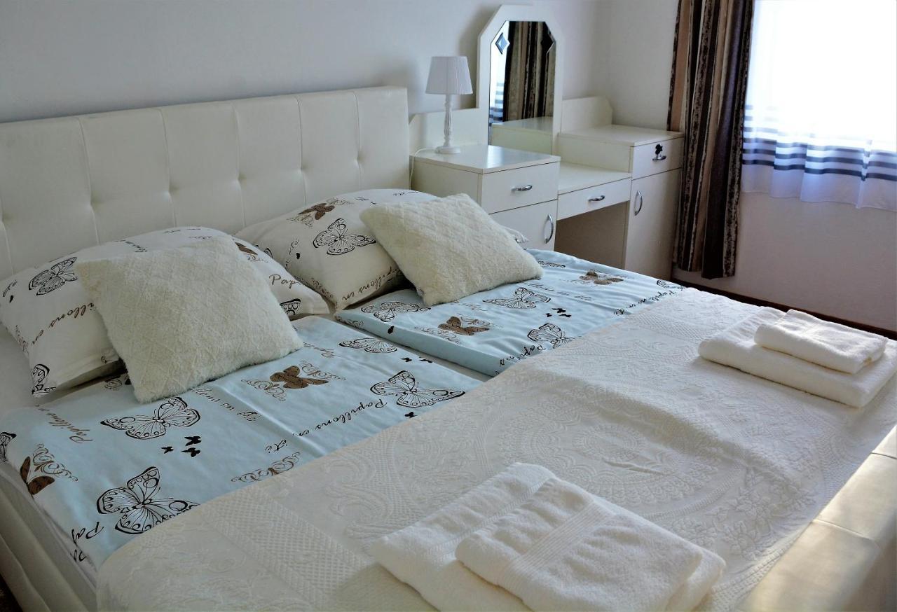 Hotel Unicum Vendeghaz Abádszalók Zewnętrze zdjęcie