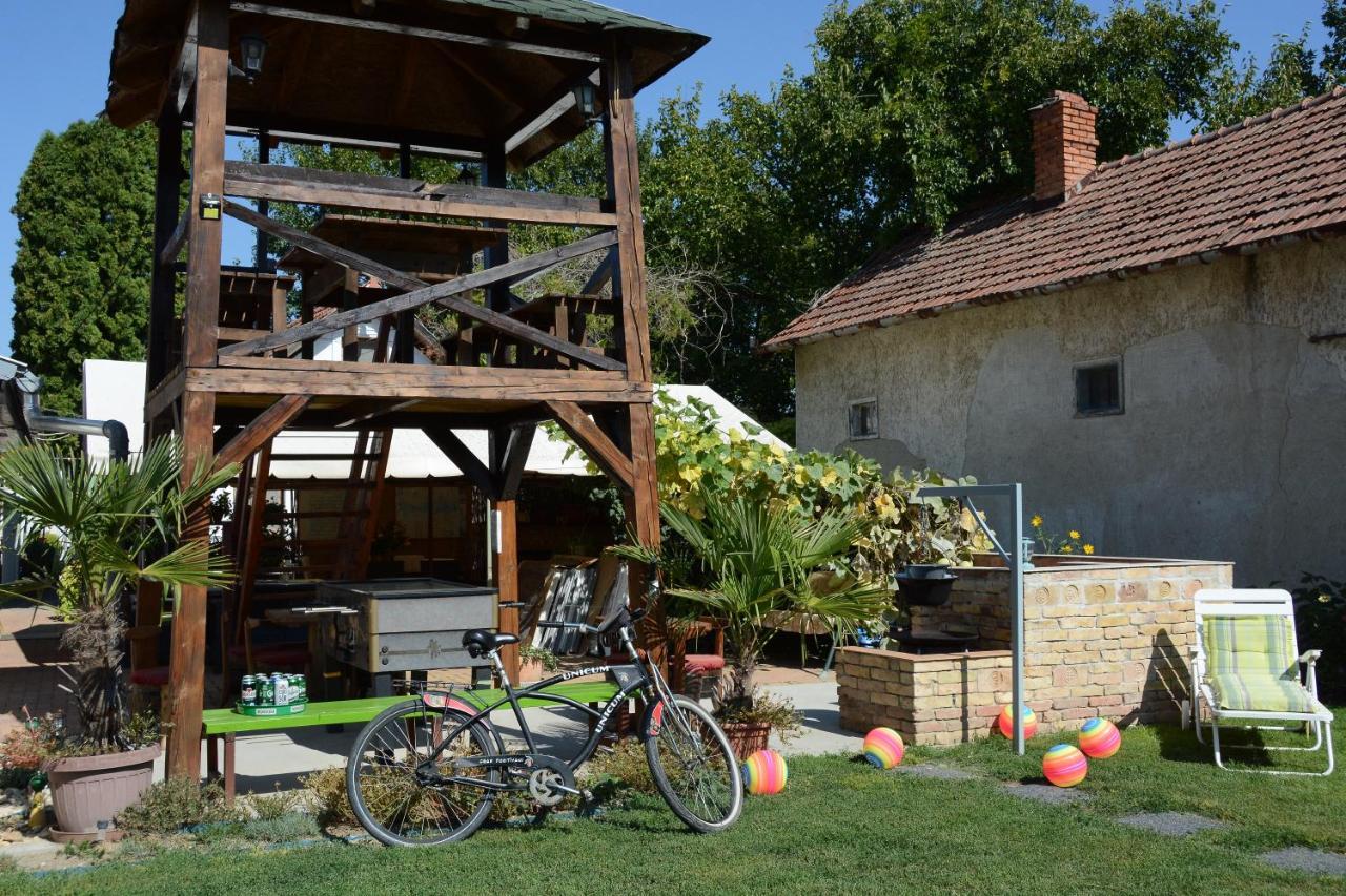 Hotel Unicum Vendeghaz Abádszalók Zewnętrze zdjęcie
